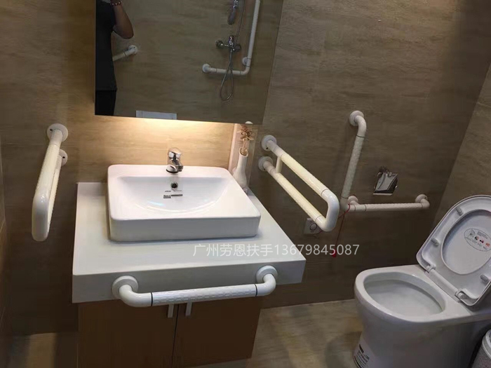 【廣東廣州】衛(wèi)生間扶手的安裝應該提前設計好具體位置